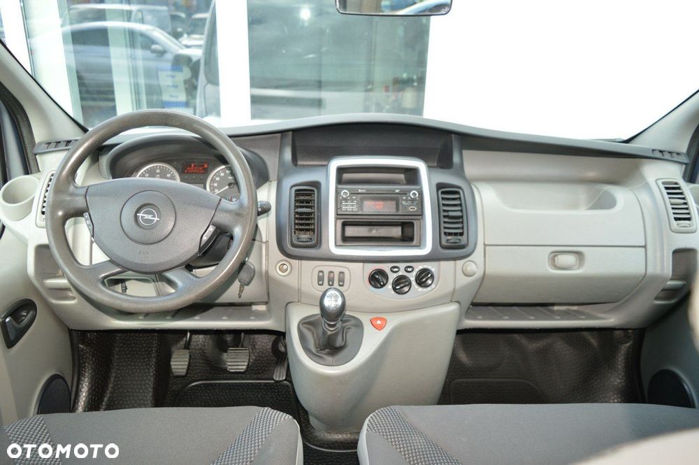 Opel Vivaro - 21