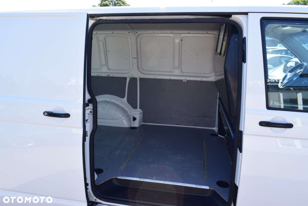 Volkswagen Transporter T5 - 19