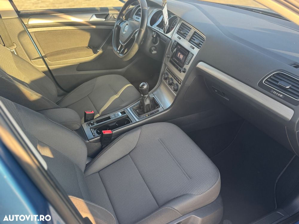 Volkswagen Golf 1.6 TDI BlueMotion Technology Comfortline - 13