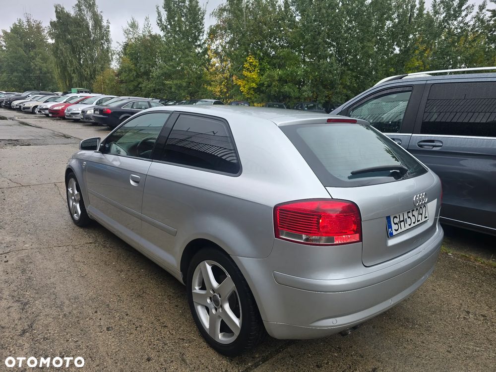 Audi A3 3-drzwiowe 2.0 TDI Ambition - 4