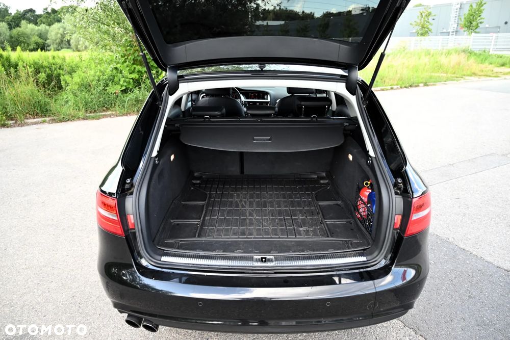 Audi A4 Avant 2.0 TDI ultra - 29