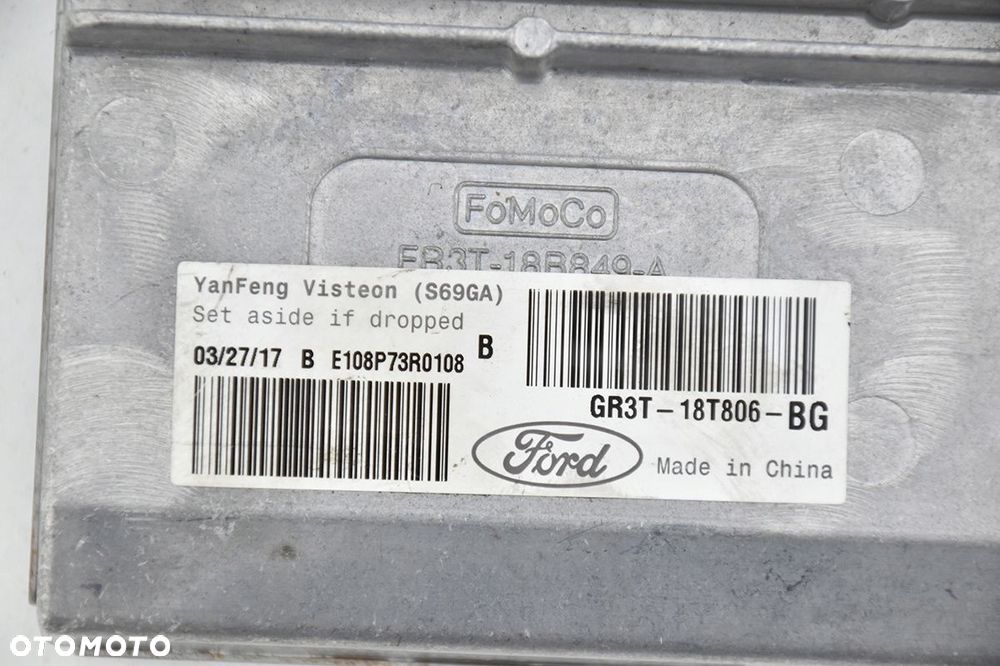 wzmacniacz ford mustang vi gr3t-18t806-bg - 3