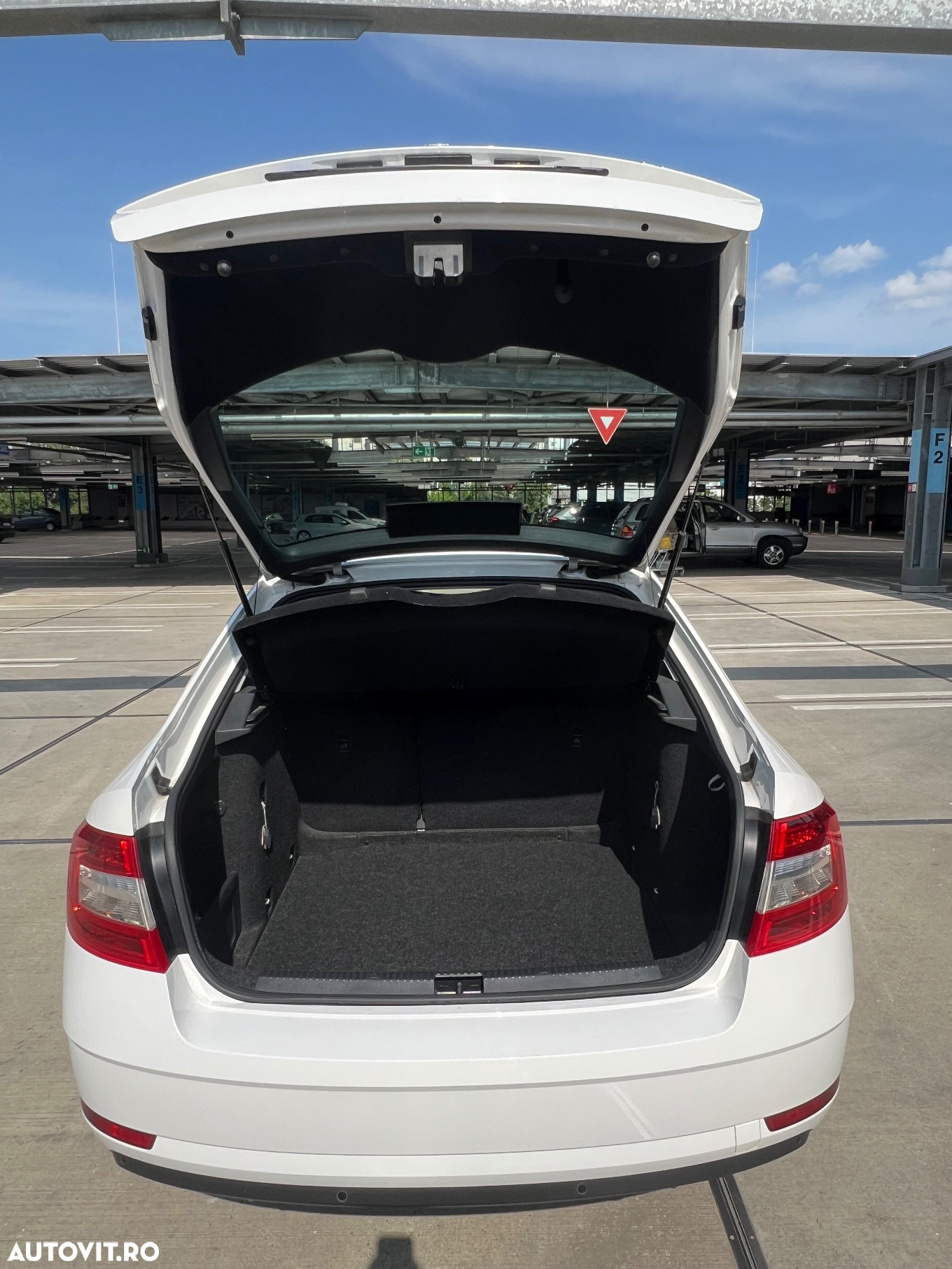 Skoda Octavia 1.6 TDI Ambition - 5