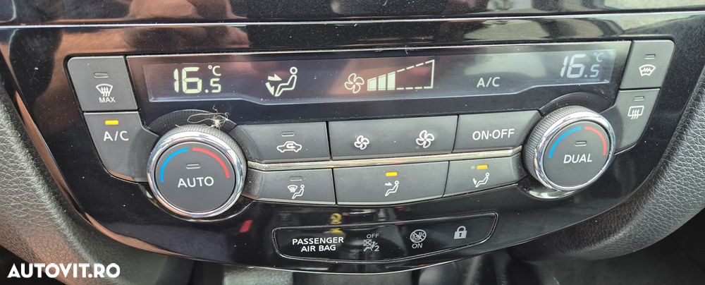 Nissan Qashqai 1.5 DCI Start/Stop Tekna - 32