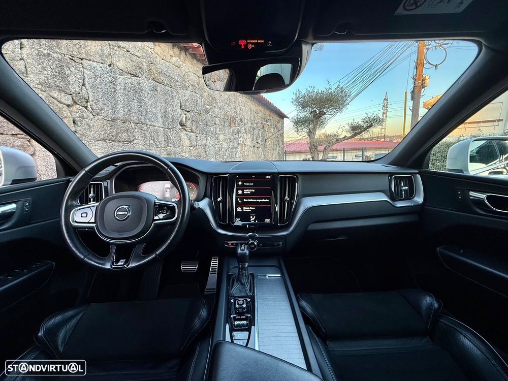 Volvo XC 60 2.0 D4 R-Design Geartronic - 45