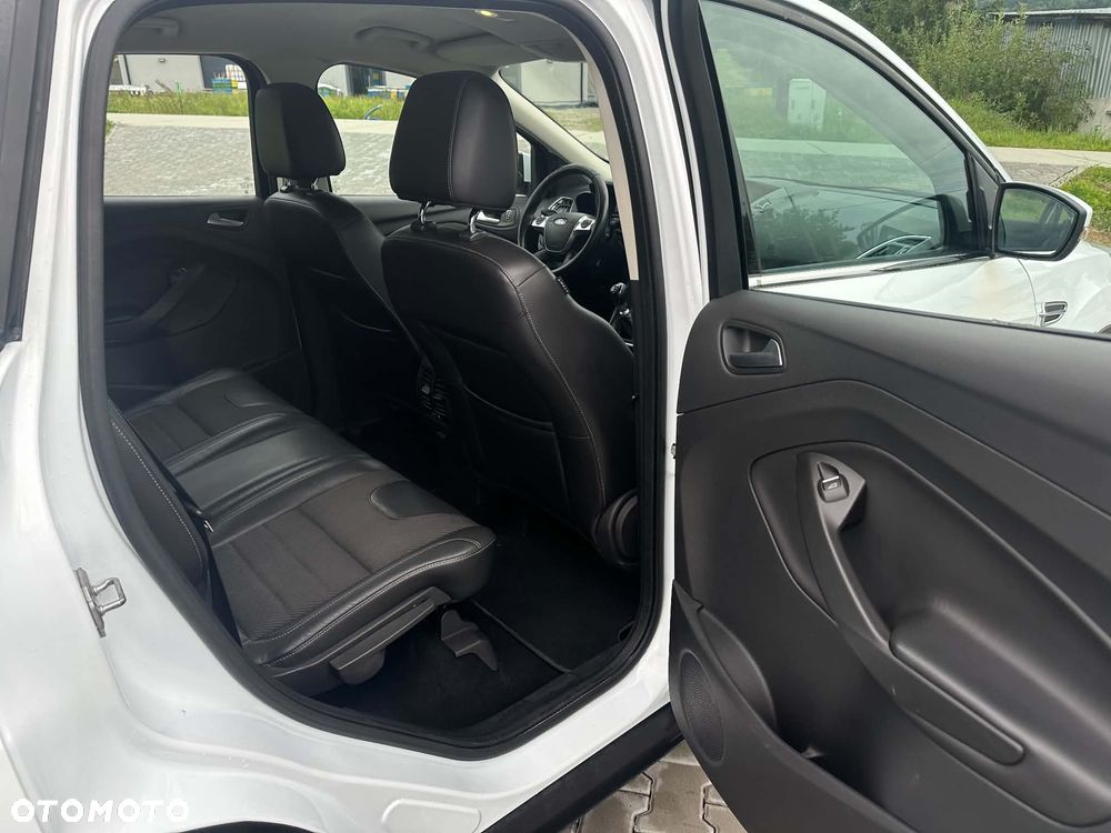 Ford Kuga 2.0 TDCi 4x4 Titanium - 16