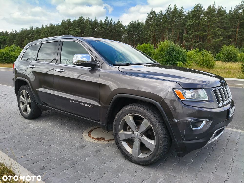 Jeep Grand Cherokee - 15