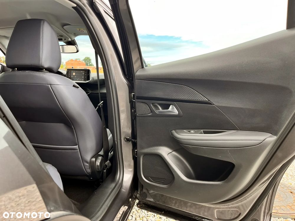 Peugeot 2008 1.2 PureTech Allure S&S EAT8 - 25