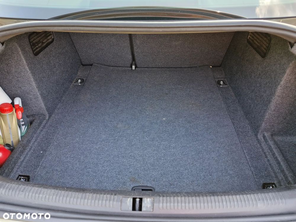 Audi A4 Limousine 2 - 6