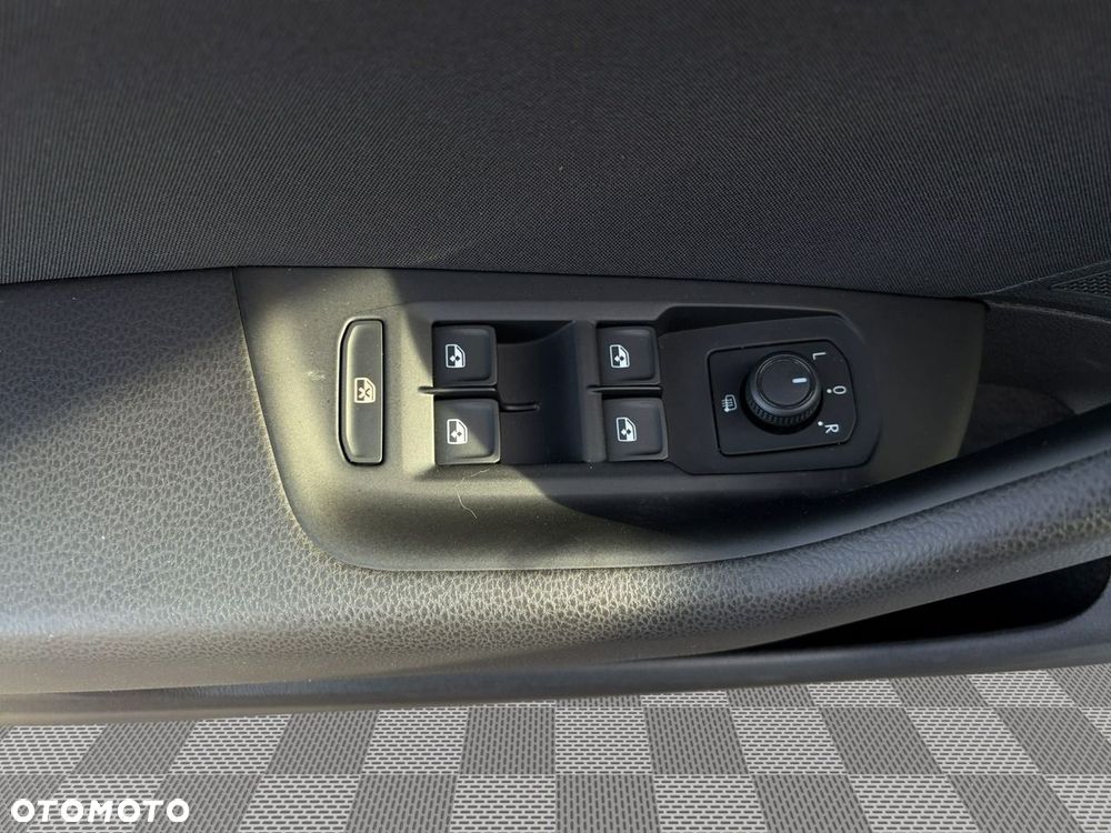 Volkswagen Passat 1.5 TSI EVO Essence DSG - 12