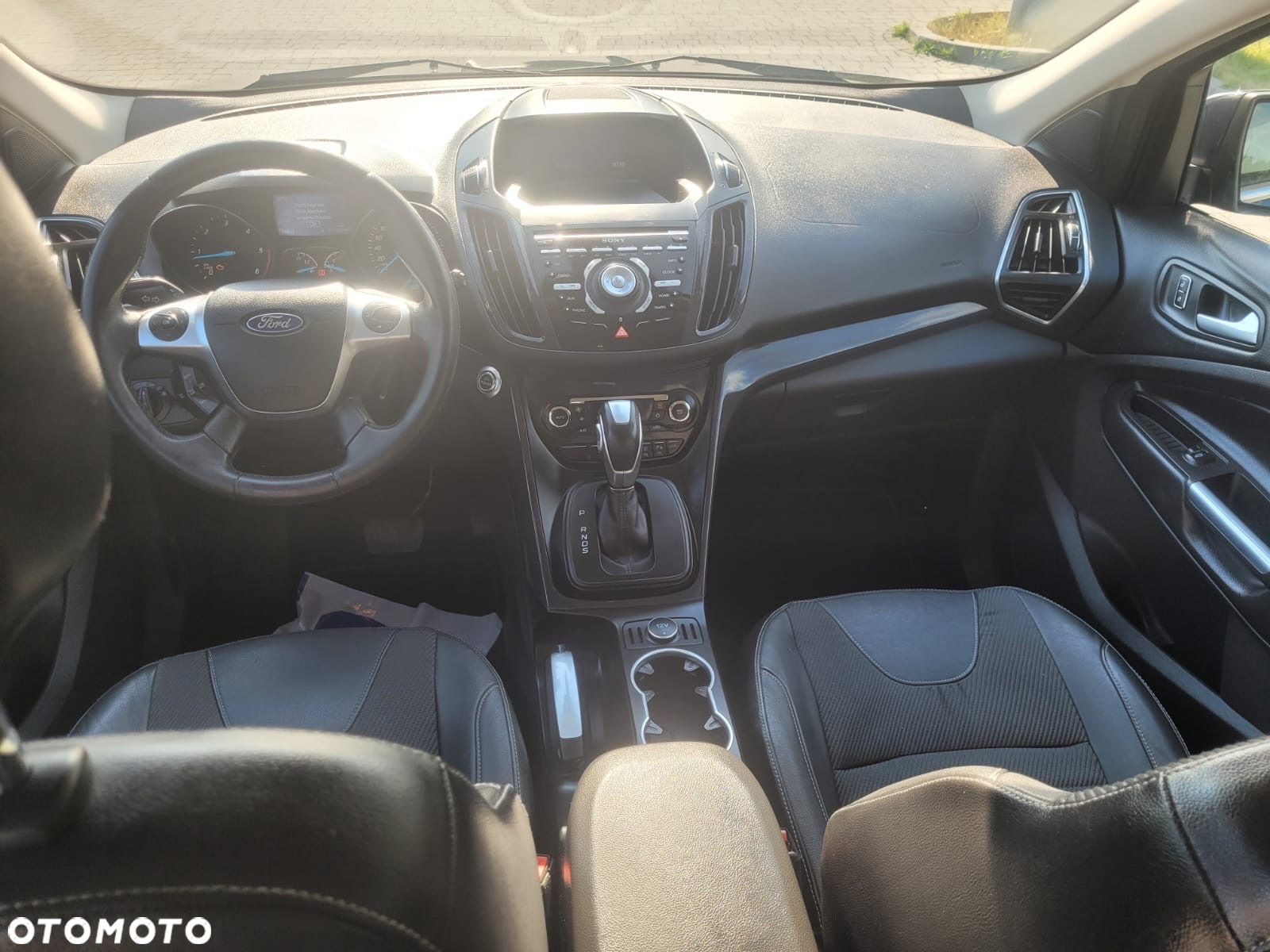 Ford Kuga - 12