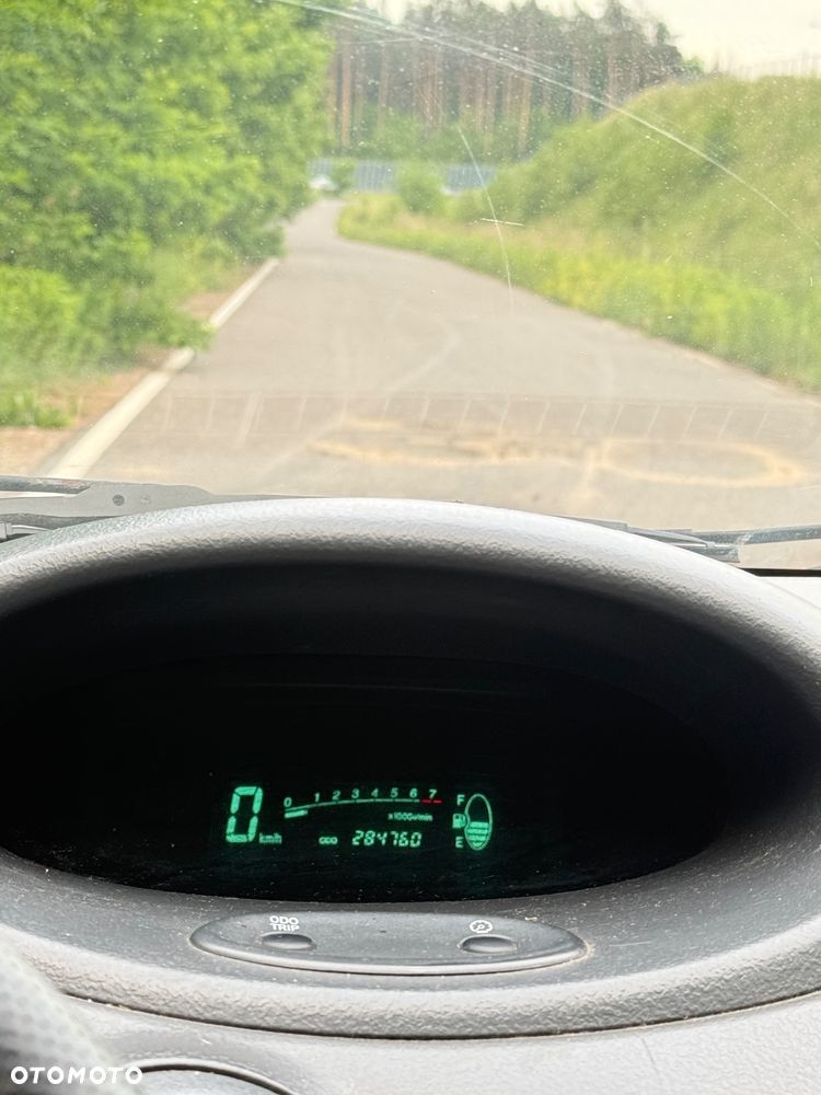 Toyota Yaris 1.0 Terra - 8