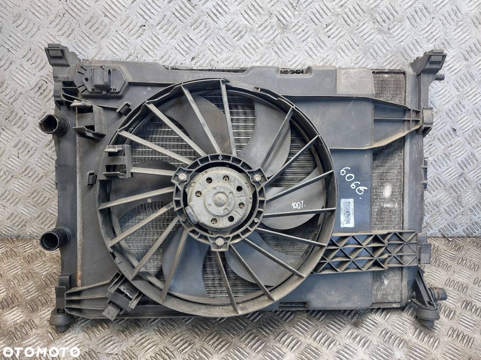 CHŁODNICE KOMPLET + WENTYLATORY MEGANE II 2.0 16V  872199F 8200115543 - 1