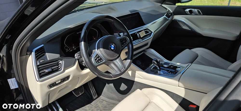 BMW X6M - 10