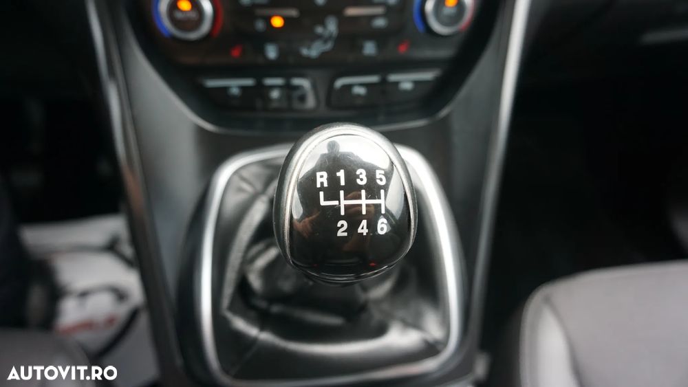 Ford Kuga 2.0 TDCi 4WD Titanium - 31