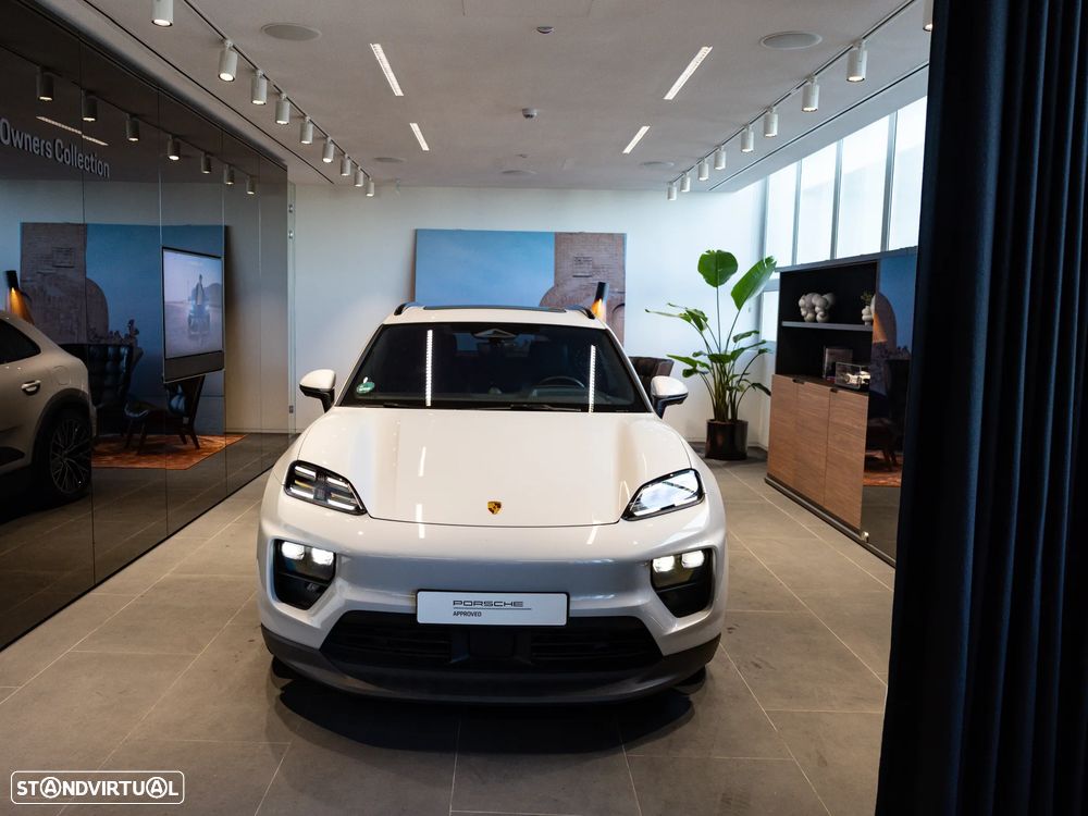 Porsche Macan Electric 4S - 10