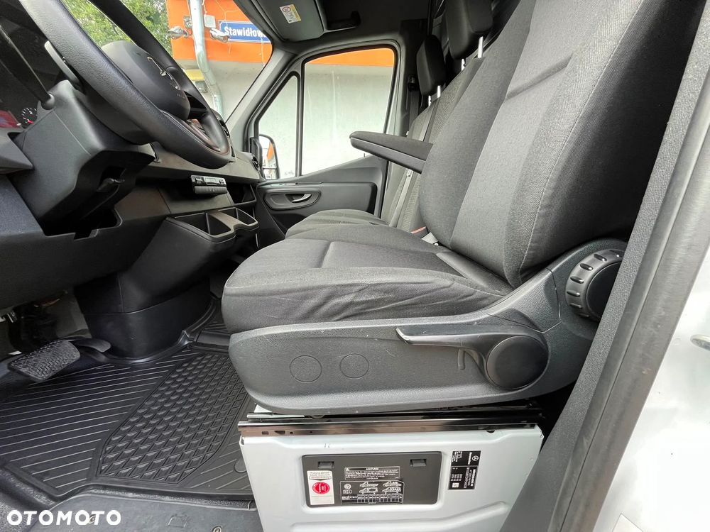 Mercedes-Benz Sprinter 319 4x4 - 28