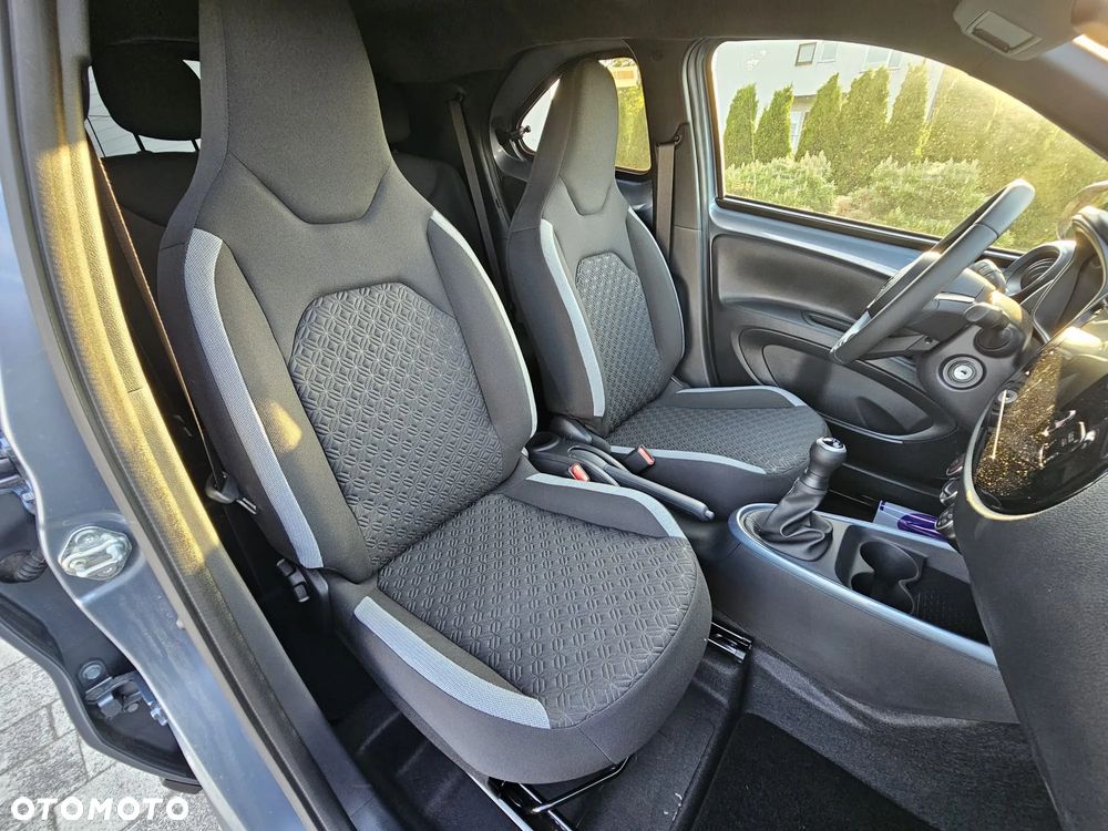 Toyota Aygo x-style - 11