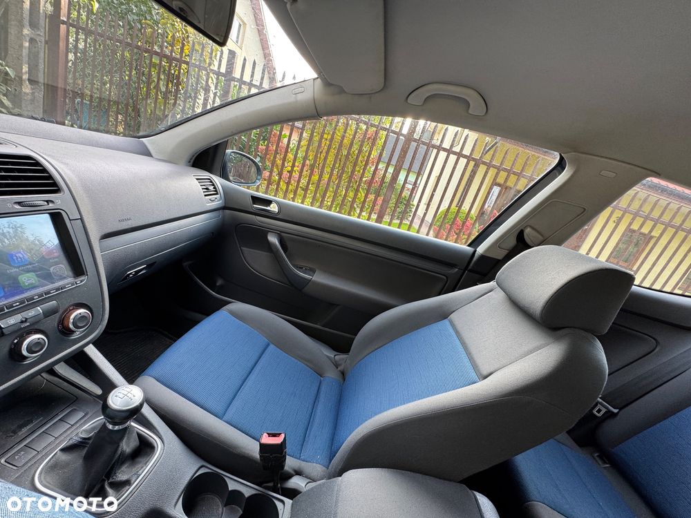Volkswagen Golf - 9