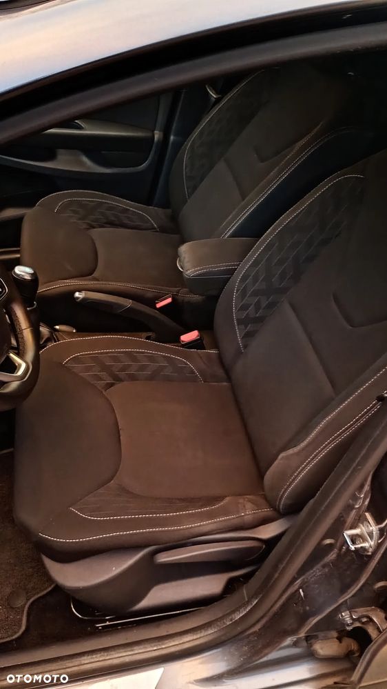 Renault Clio - 14