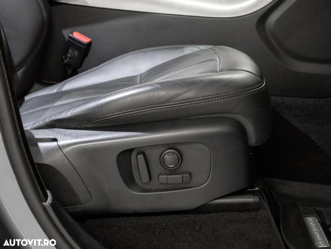 Land Rover Range Rover Sport - 25