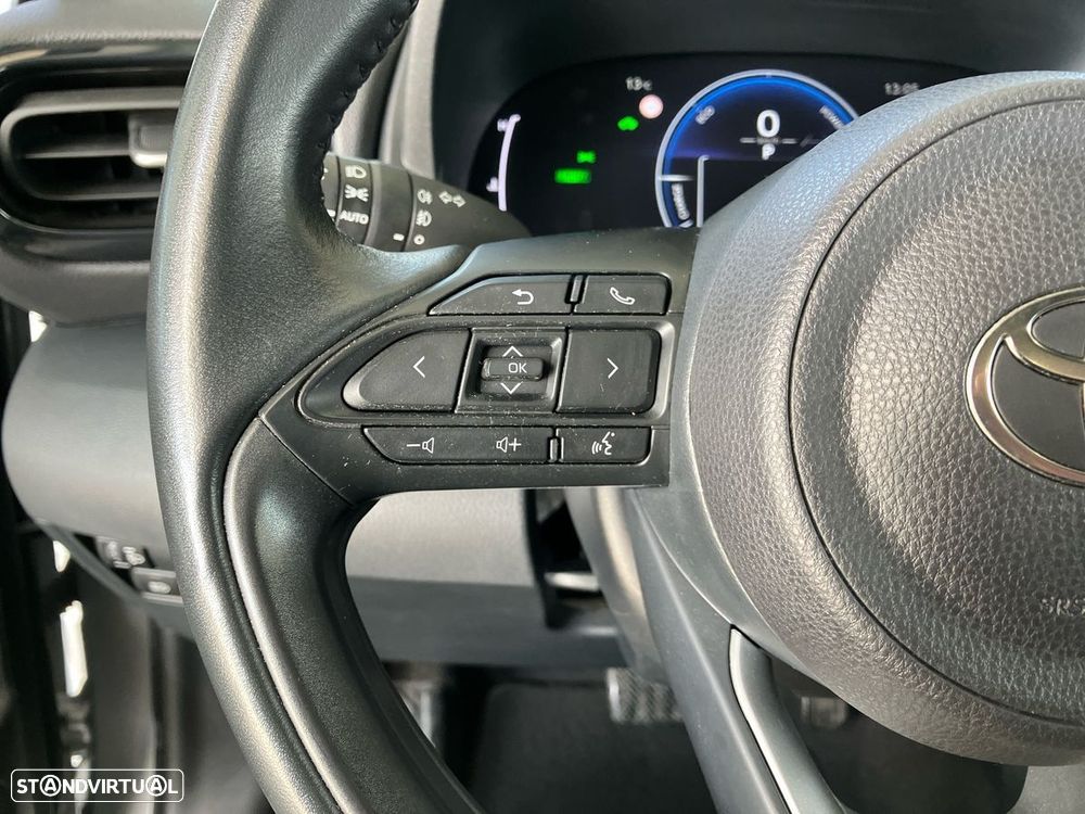 Toyota Yaris Cross 1.5 HDF Comfort Plus - 29