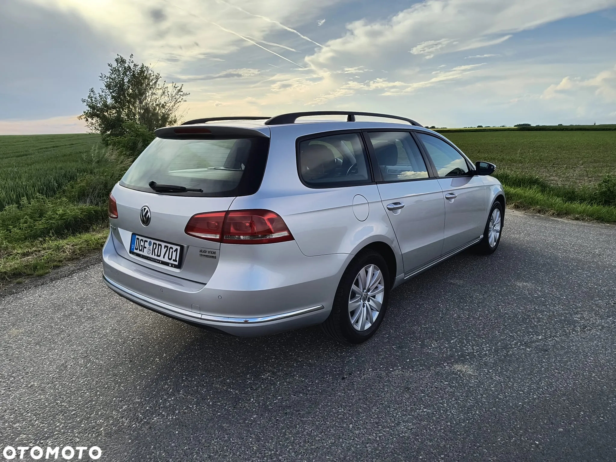 Volkswagen Passat 2.0 TDI Comfortline - 4