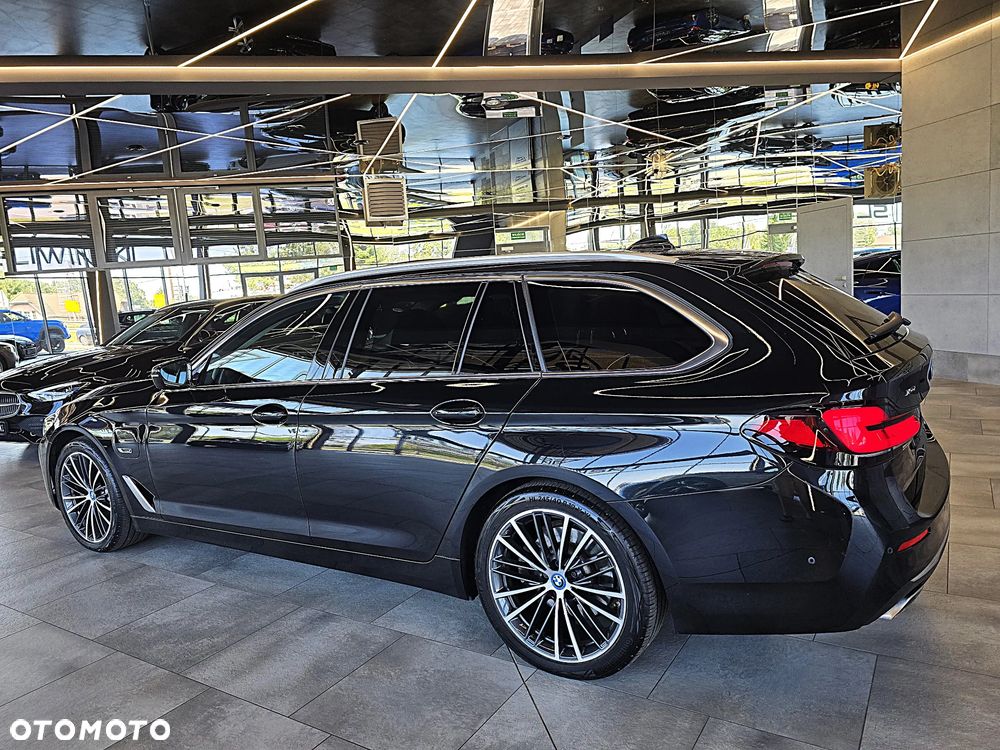 BMW Seria 5 530e xDrive Luxury Line - 6