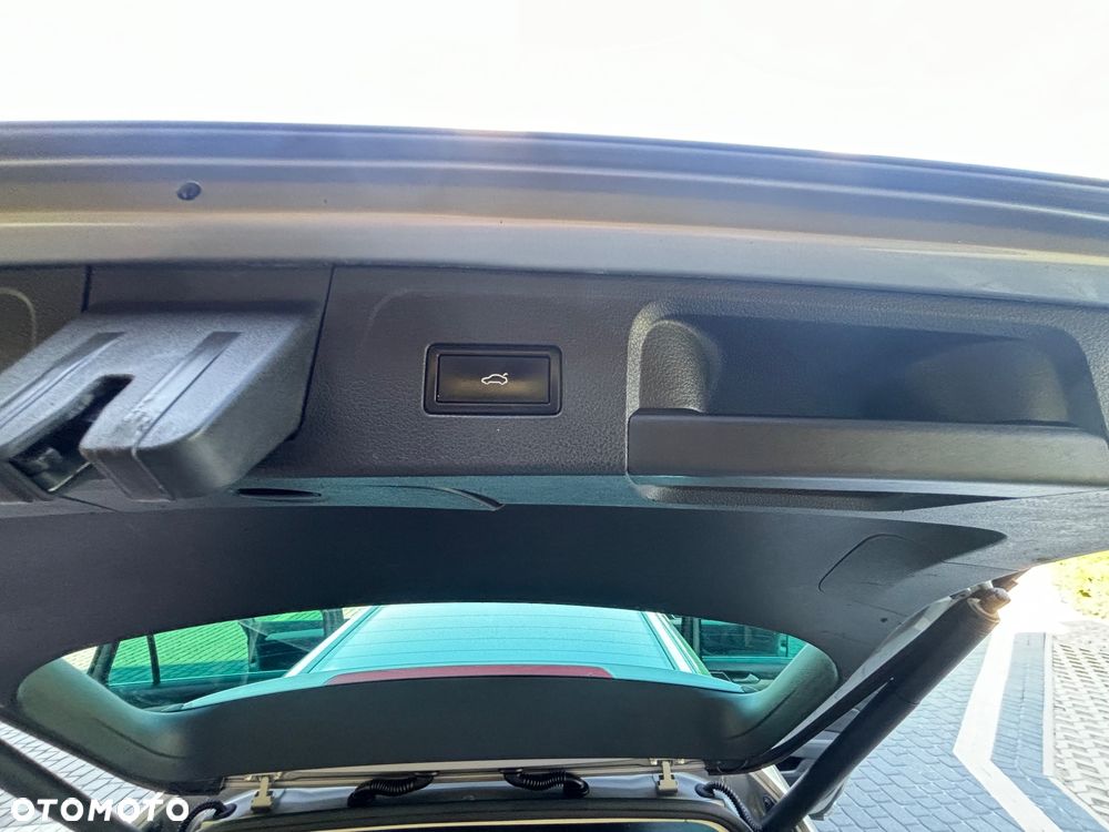 Volkswagen Passat 2.0 TDI BMT 4Mot Highline DSG - 13