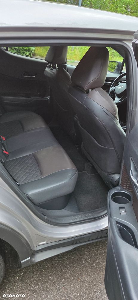 Toyota C-HR 1.8 Hybrid Dynamic - 24