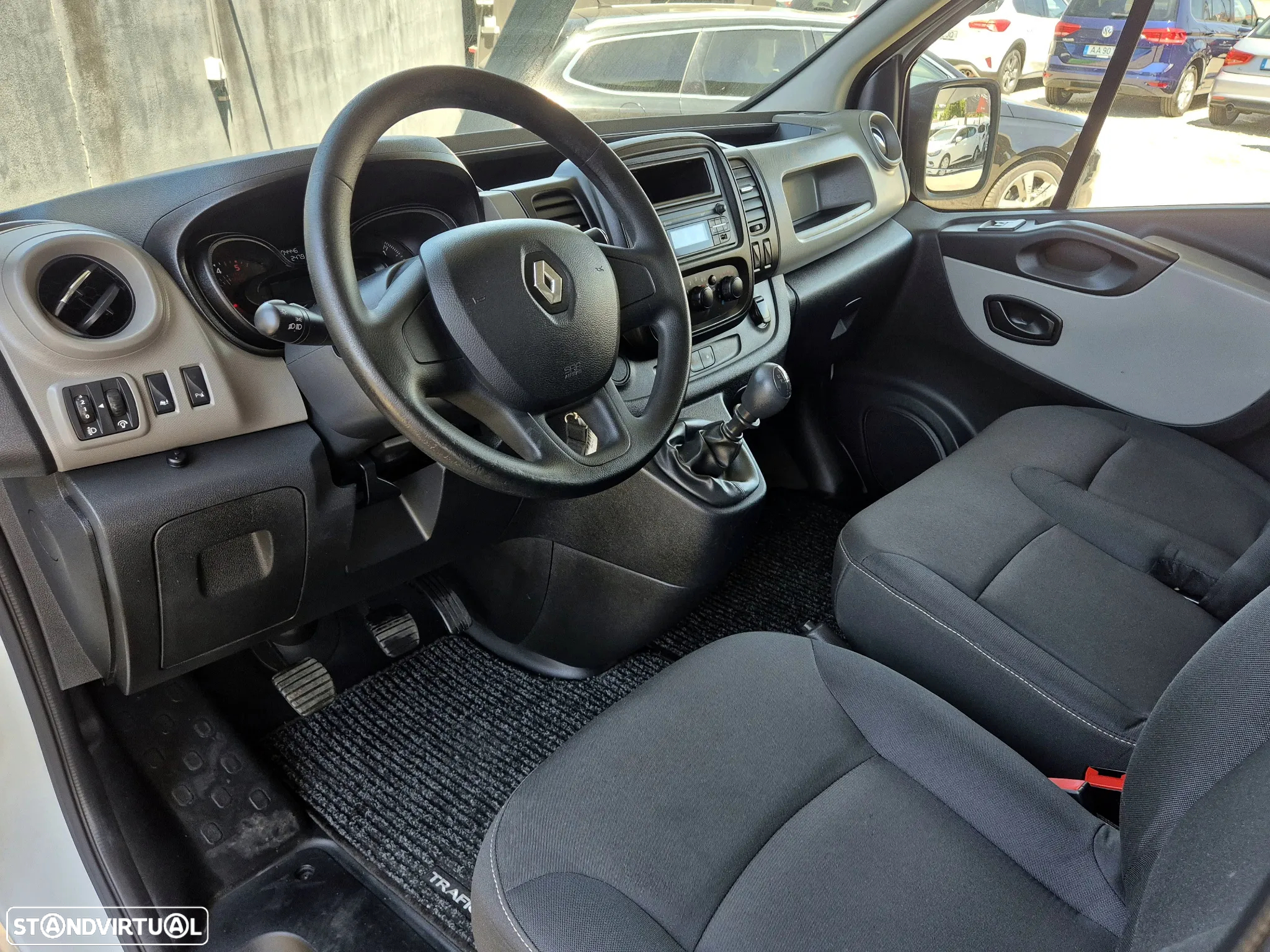 Renault Trafic 1.6 dCi L2H2 (Longa) - 10