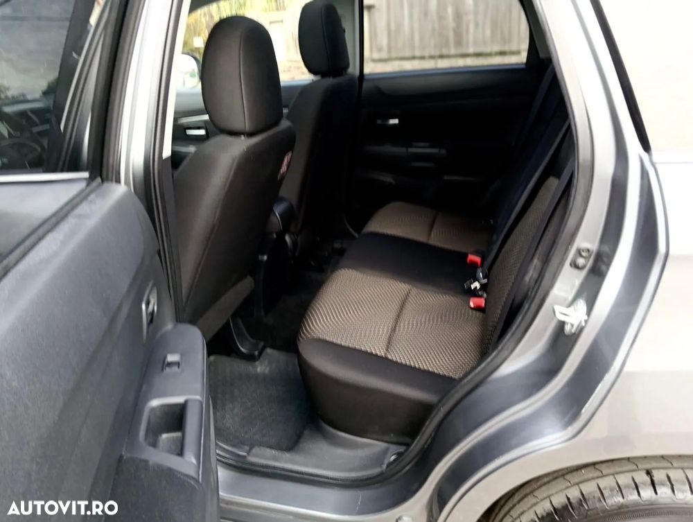 Mitsubishi ASX 2.2 DI-D 4WD Automatik Diamant Edition - 19