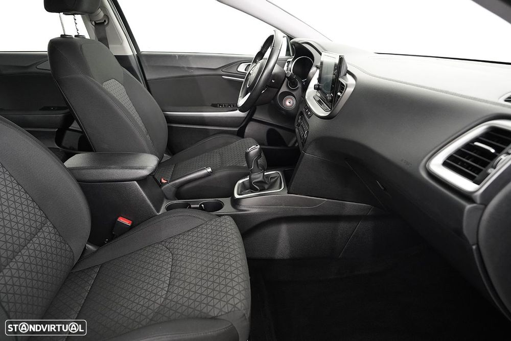 Kia Ceed 1.0 T-GDI Drive - 21