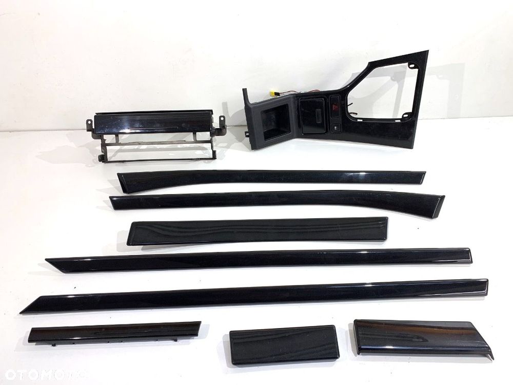 LISTWY DEKOR  BMW 5 (E39) 1995 - 2003 520 i 110 kW [150 KM] benzyna 1996 - 2003 8256297 8184159 - 1