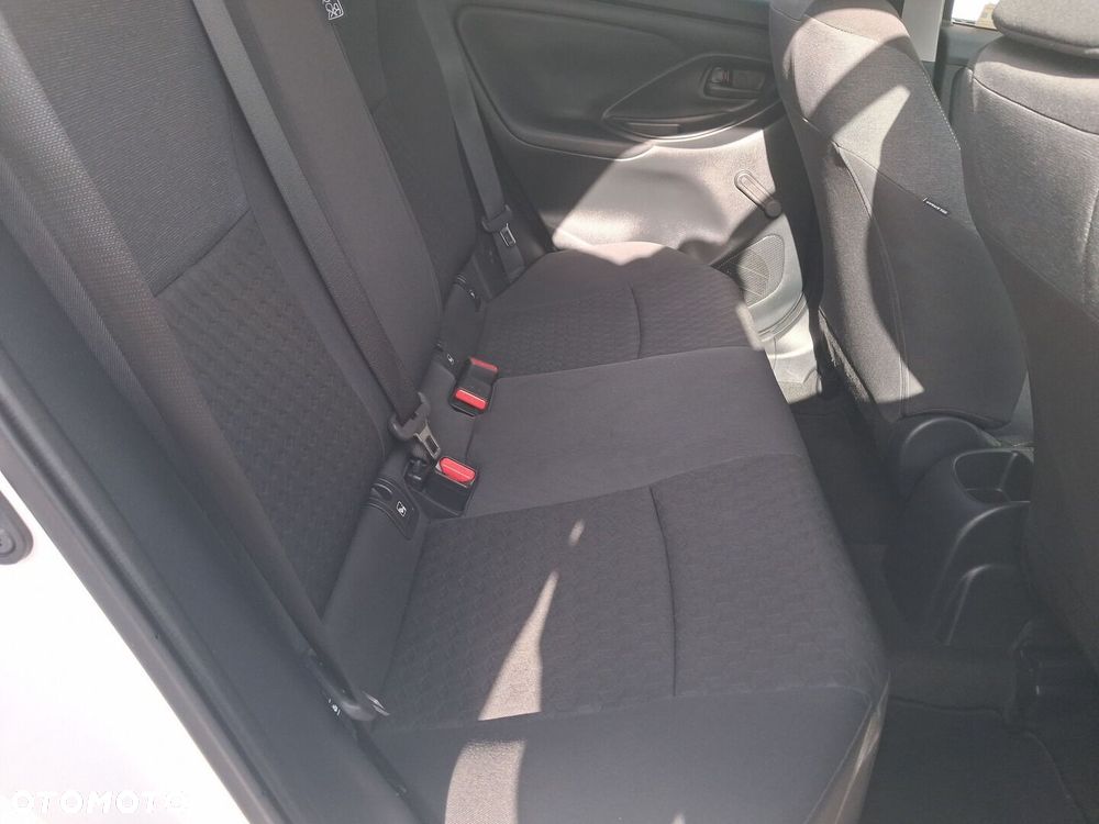 Toyota Yaris - 15