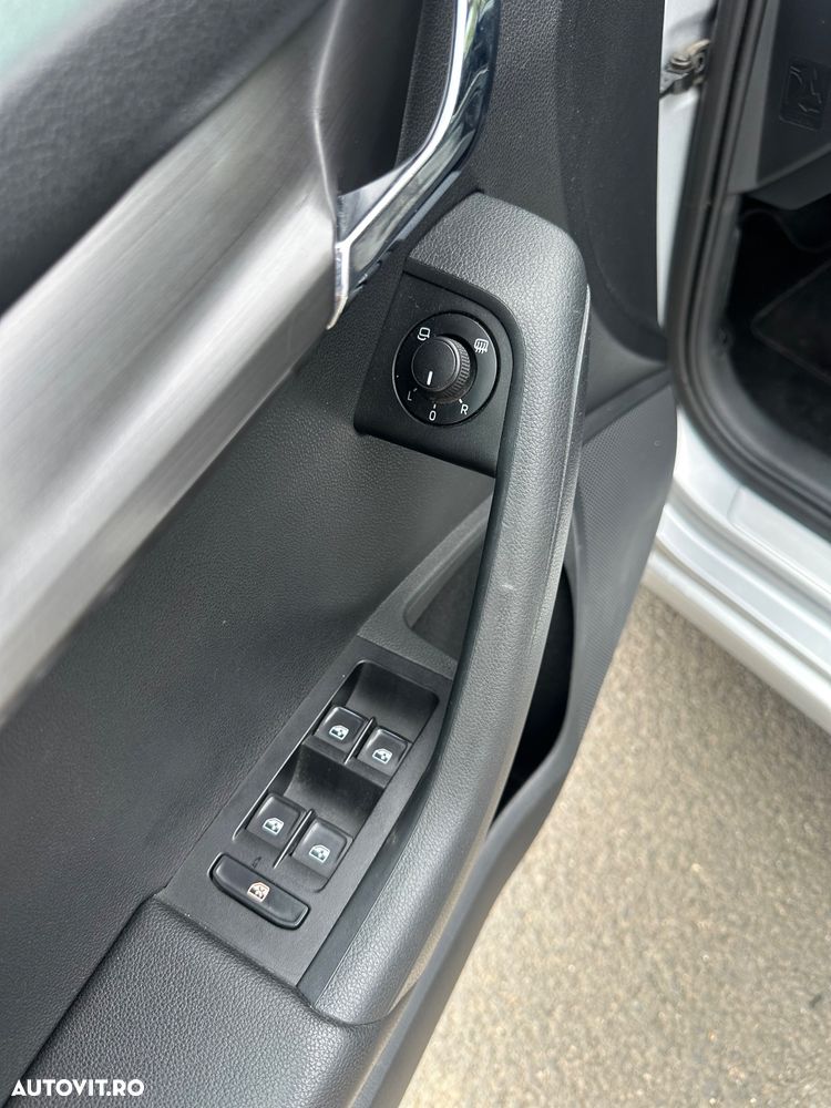 Skoda Octavia 2.0 TDI (Green tec) DSG Joy - 11