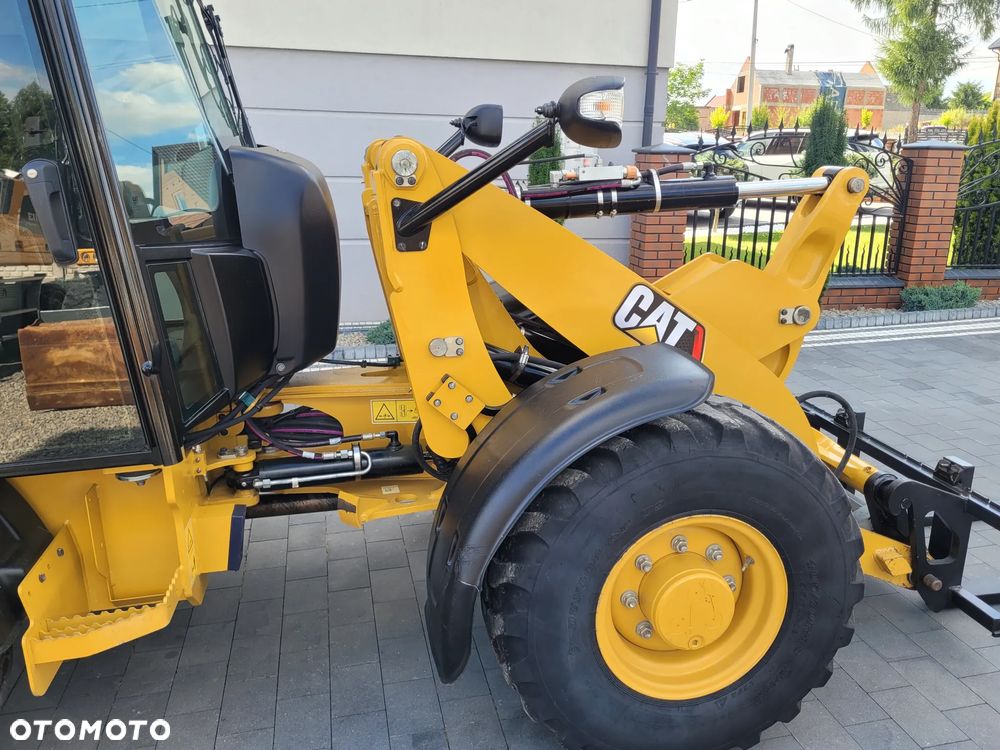 Caterpillar 906M / nowy model 2022r. / łyżka otwierana + widły / SUPER STAN - 6