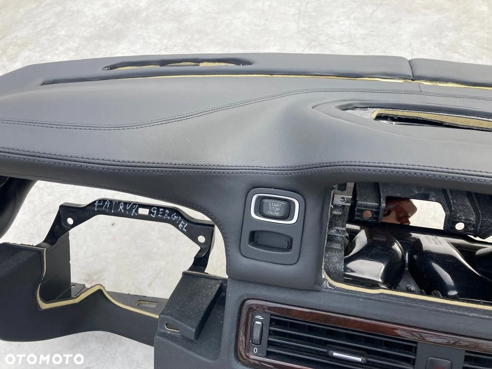 VOLVO V70 XC70 S80 DESKA SKÓRA KONSOLA KOKPIT PULPIT PÓŁKA PARAPET PODUSZKI POWIETRZNE KIEROWCY PASAŻERA AIRBAG PASY PAS KURTYNA AIR BAG FOTELA W FOTEL  Raz2 - 8