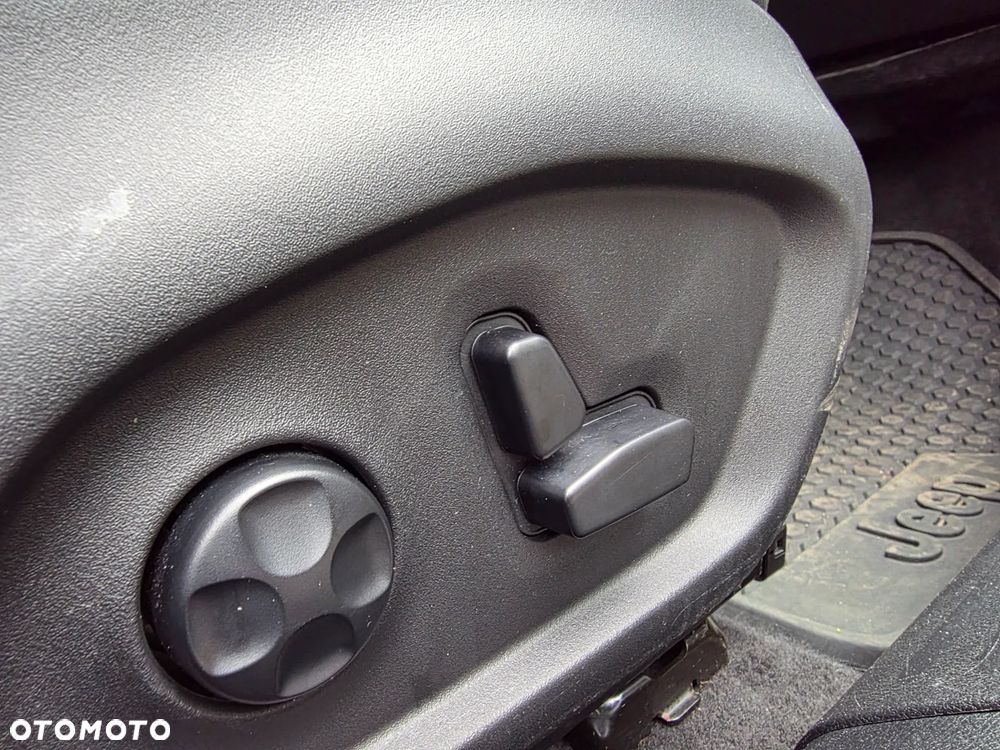 Jeep Compass 1.4 MultiAir Sport - 31