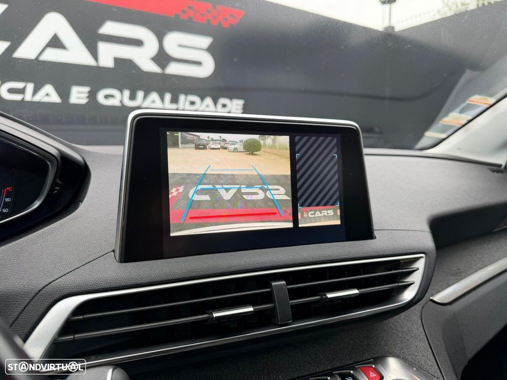 Peugeot 3008 1.5 BlueHDi Allure EAT8 - 17