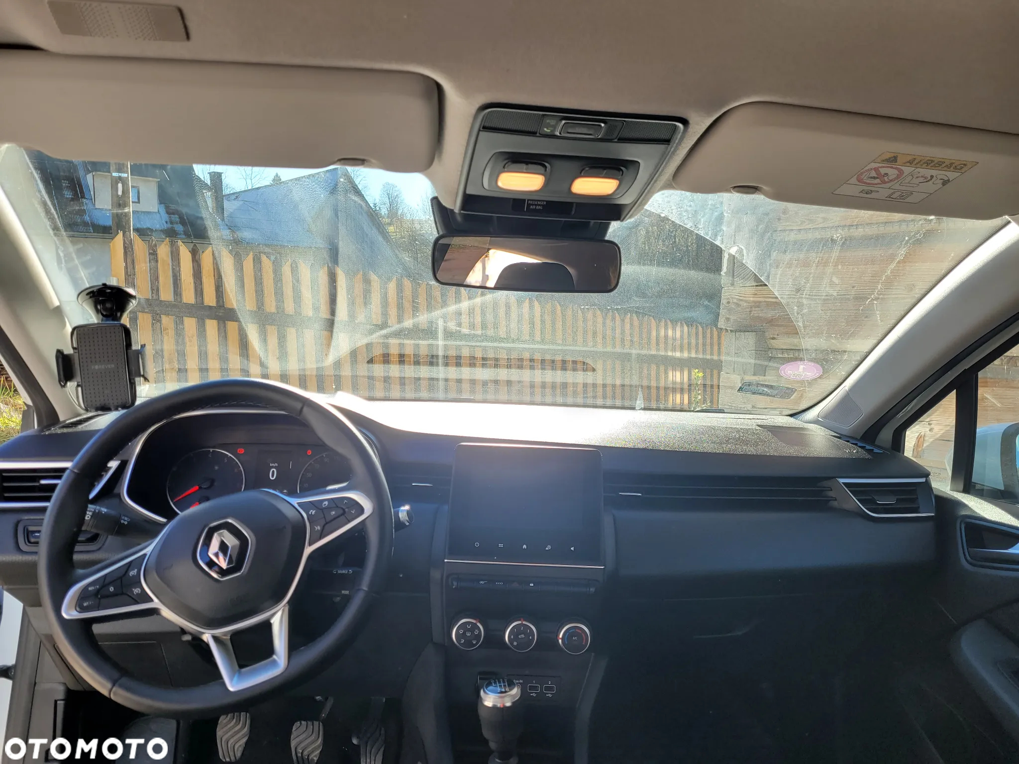 Renault Clio - 10