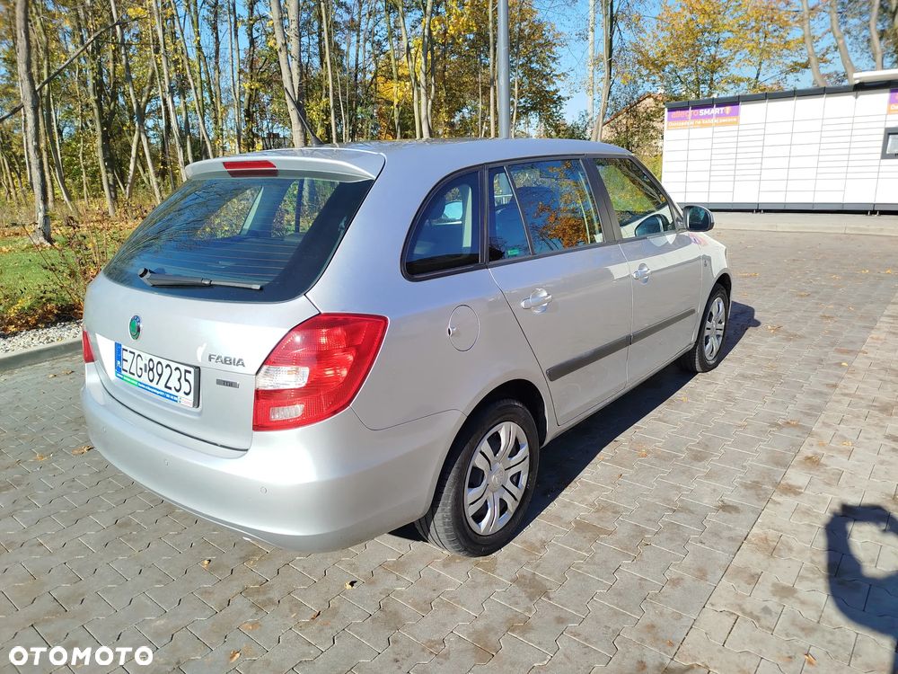 Skoda Fabia - 4