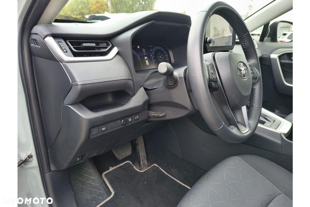 Toyota RAV4 - 7