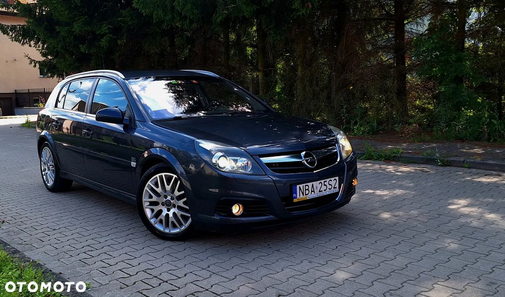 Opel Signum 2.8 V6 Sport - 1
