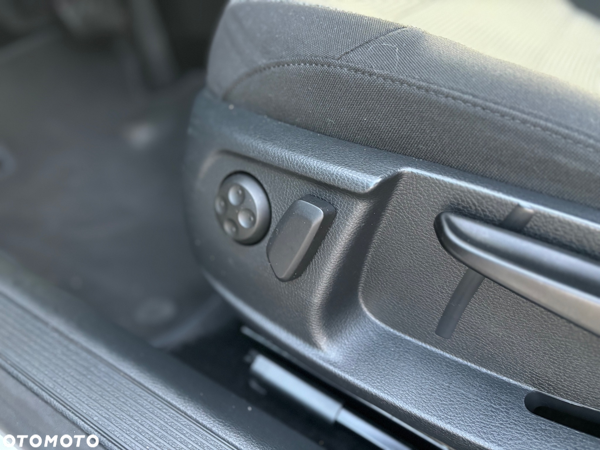 Volkswagen Passat - 9