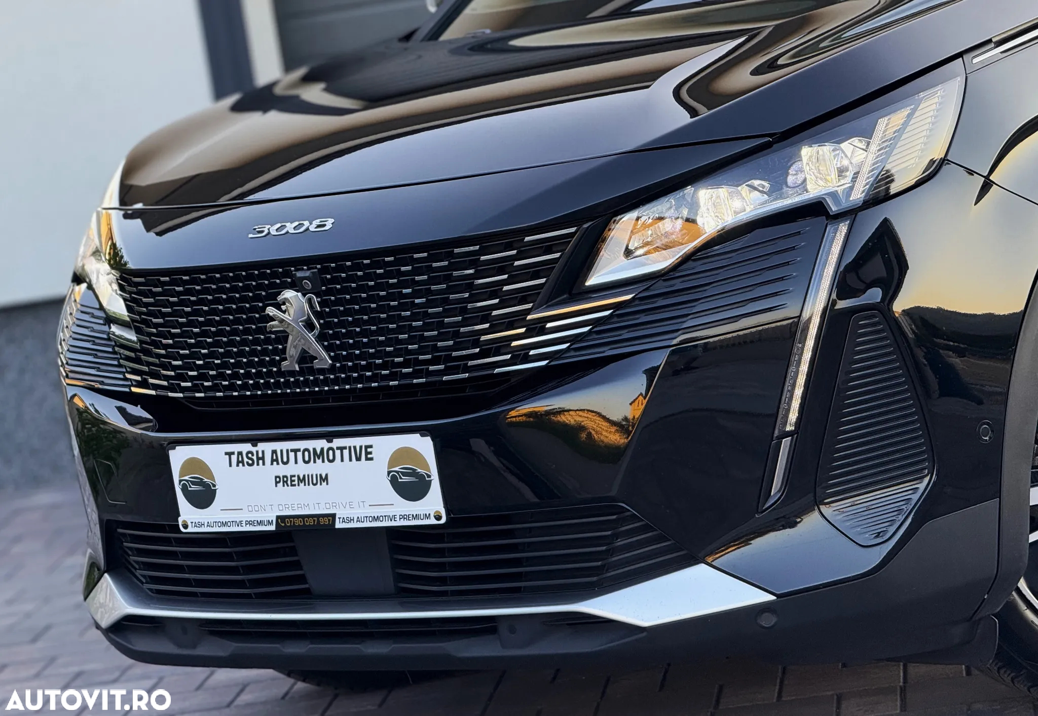 Peugeot 3008 PureTech 130 Stop & Start GPF EAT8 GT - 12