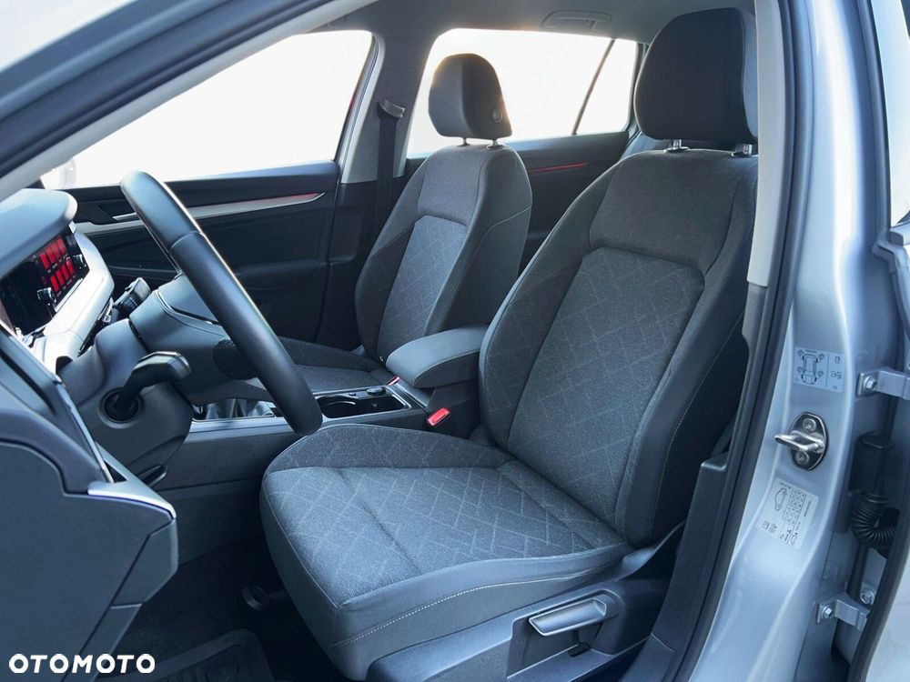 Volkswagen Golf VIII 1.5 TSI EVO Life - 9