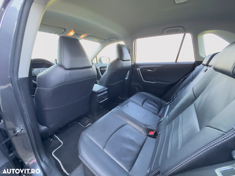 Toyota RAV4 2.5 4x4 Hybrid Style Selection - 18