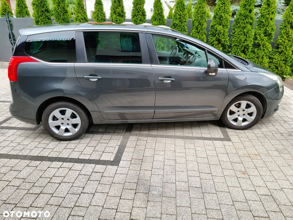 Peugeot 5008 - 1