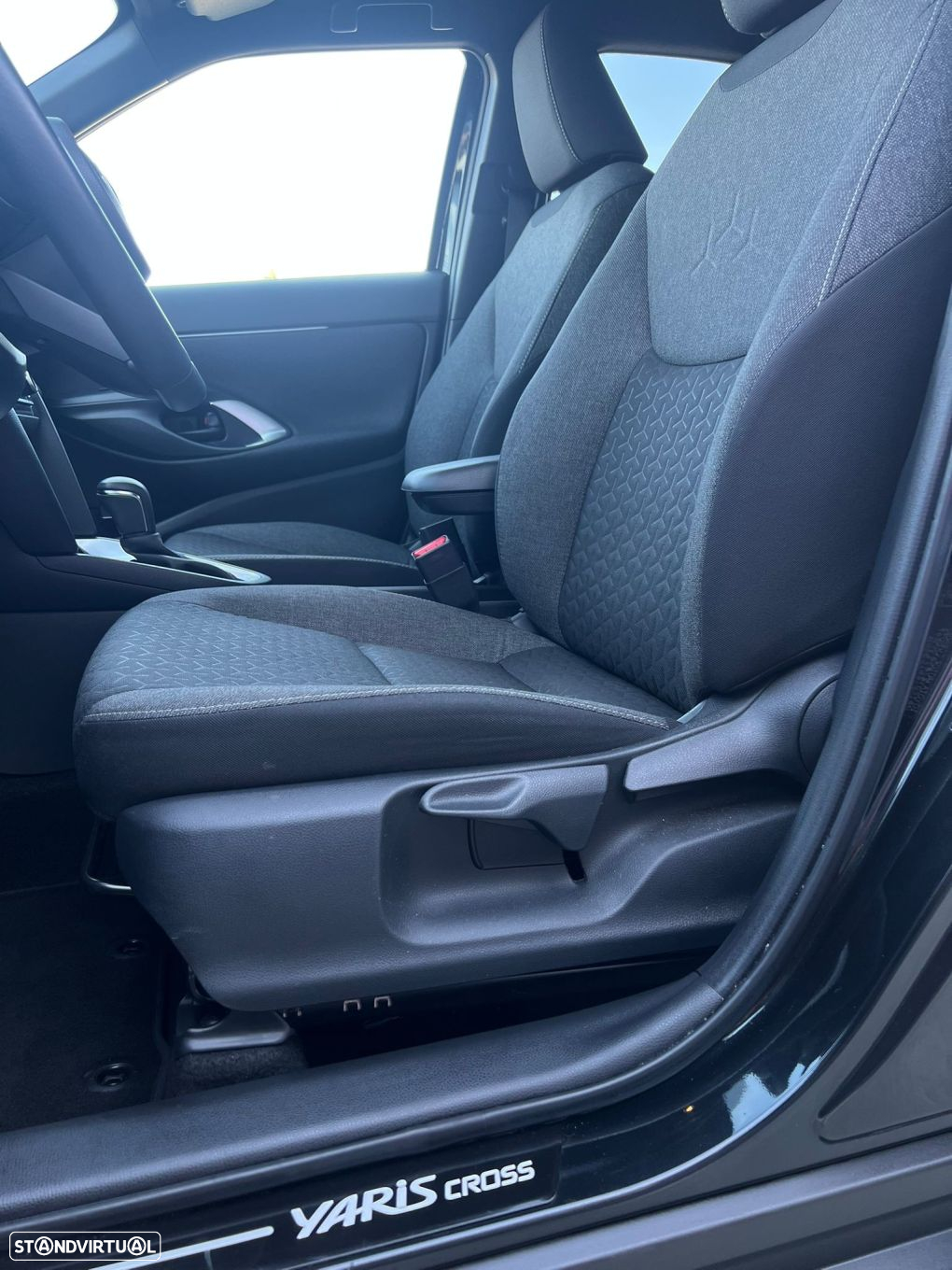 Toyota Yaris Cross - 12